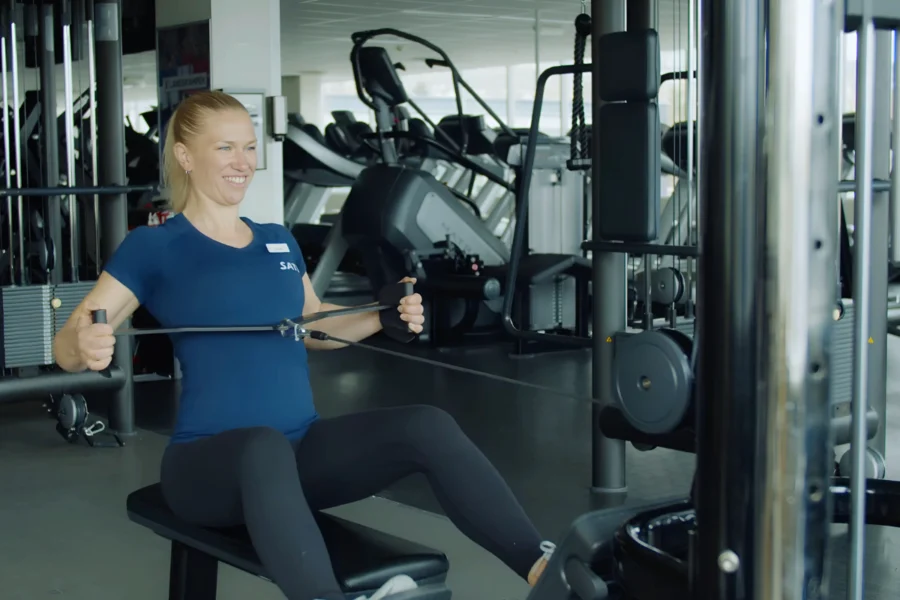 seated cable row wide grip